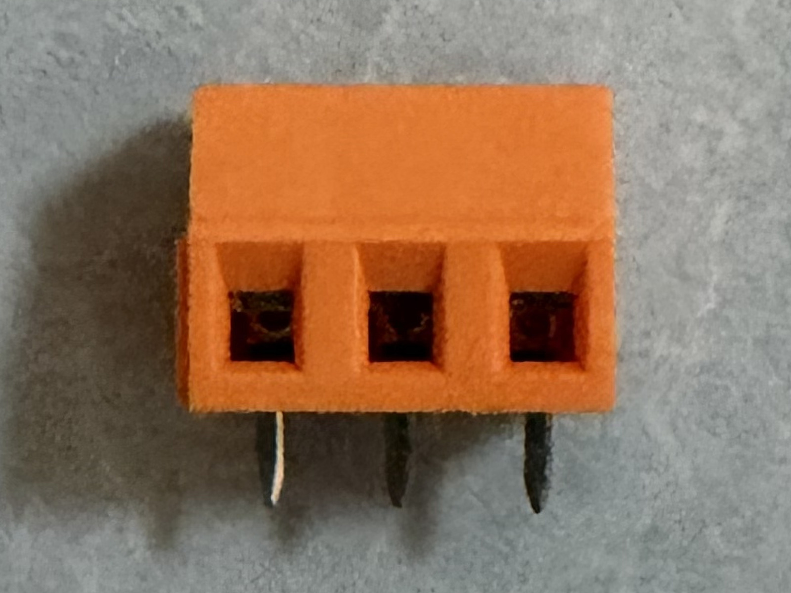 KF128L-3.81 Low-profile PCB screw terminal block