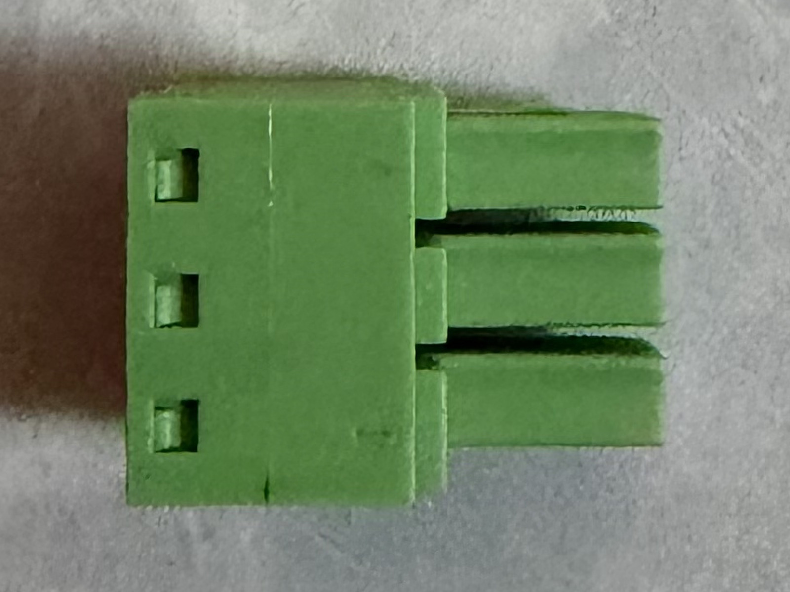 KF15EDGK-3.5 Pluggable terminal block with locking latch