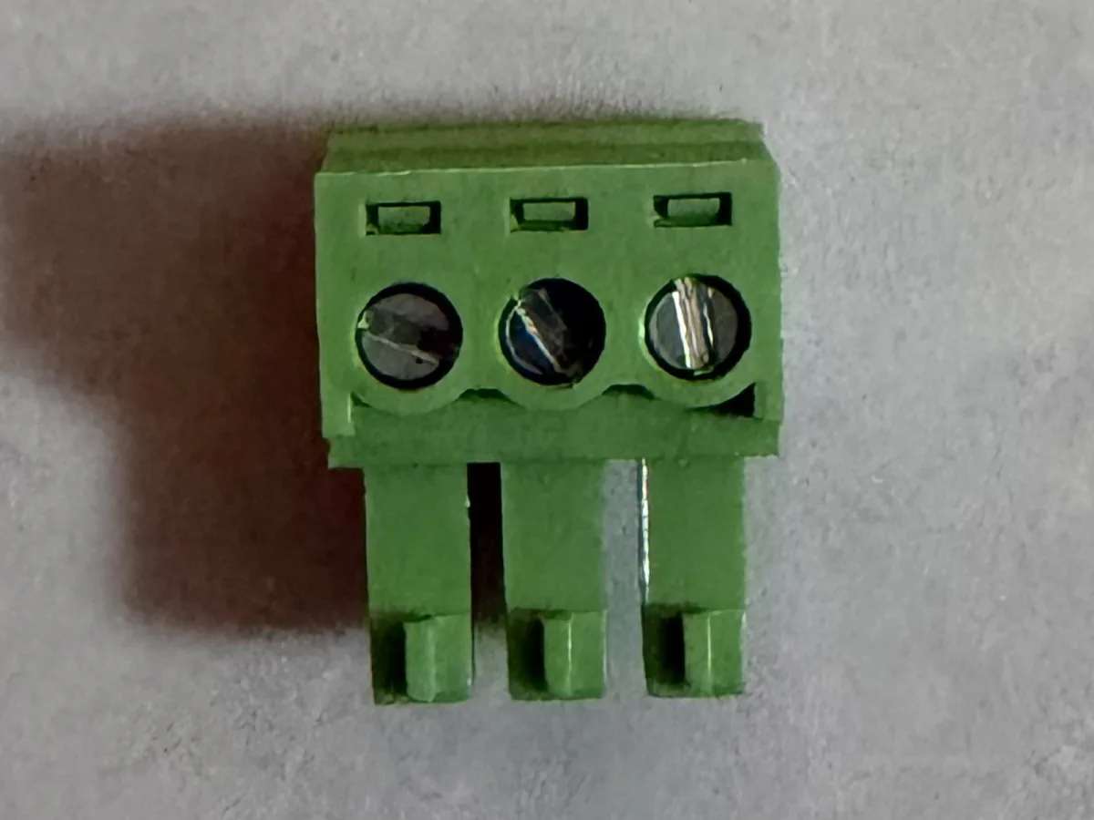 KF15EDGK-3.81 Pluggable terminal block with locking latch