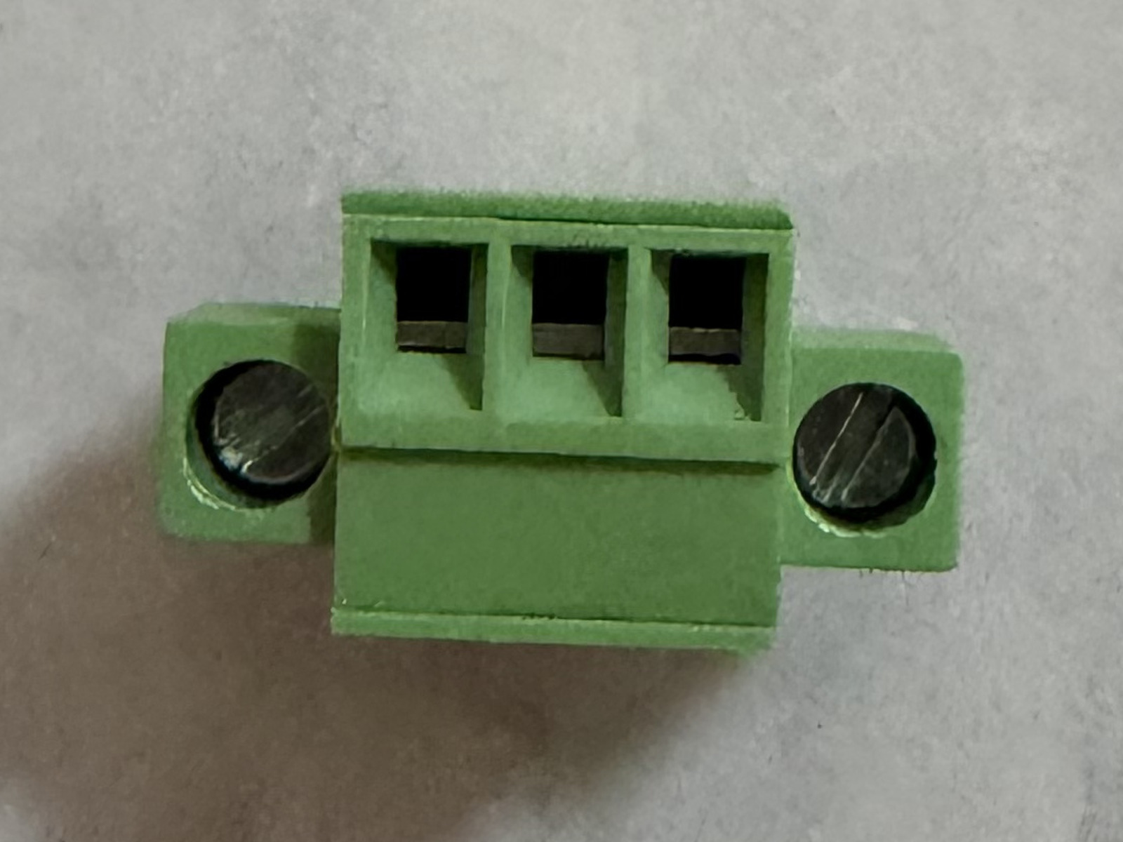 KF15EDGKR-3.5 Right-angle pluggable terminal block with latch