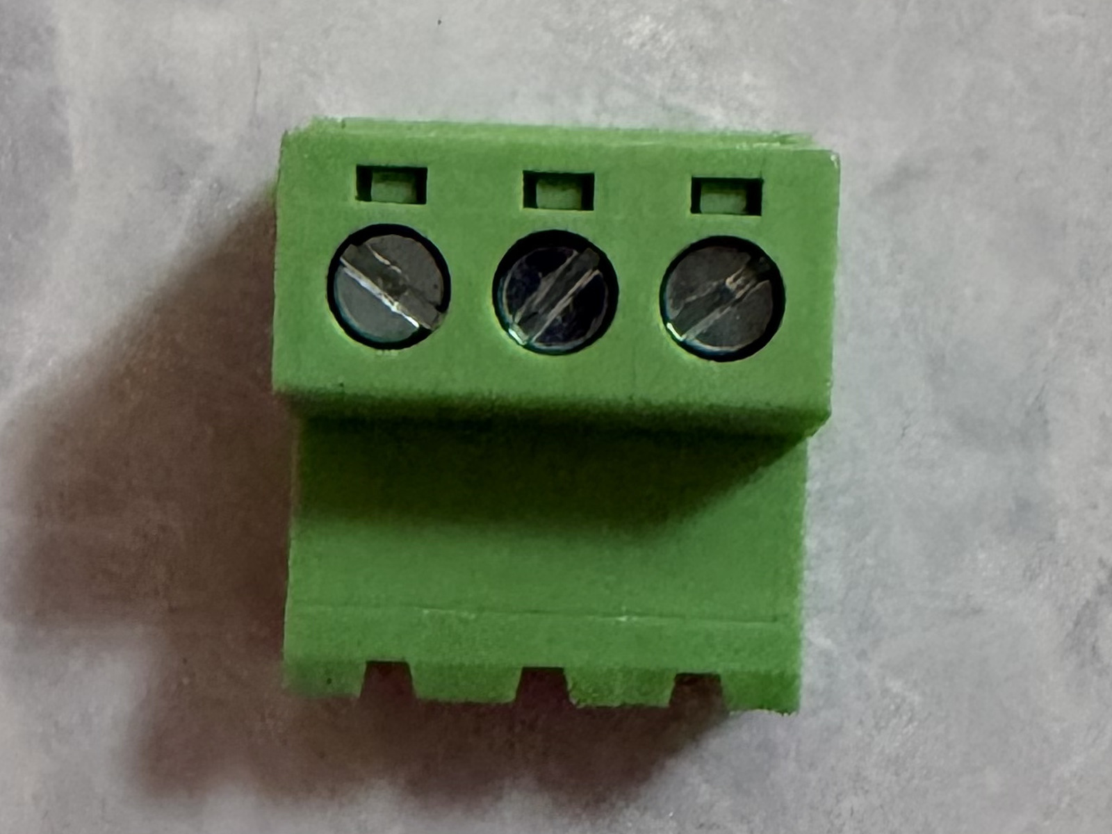 KF2EDGRK-5.08 Right-angle pluggable terminal block with latch